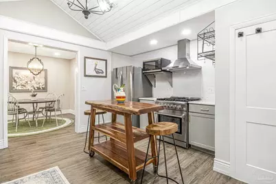 714 Bayshore Dr, Pensacola, FL 32507 - Photo 25