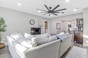 714 Bayshore Dr, Pensacola, FL 32507 - Photo 15