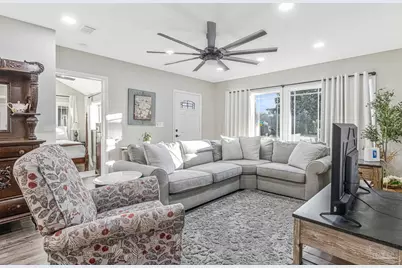714 Bayshore Dr, Pensacola, FL 32507 - Photo 17