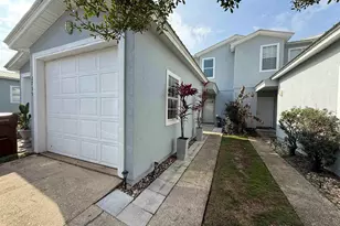 2735 Bay Club Dr, Navarre, FL 32566 - Photo 3