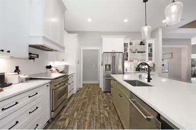 1798 Thresher Dr, Navarre, FL 32566 - Photo 7