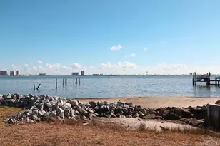 1798 Thresher Dr, Navarre, FL 32566 - Photo 37