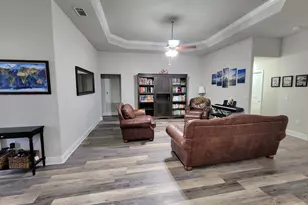 5210 Elk Hunter Dr, Milton, FL 32570 - Photo 9