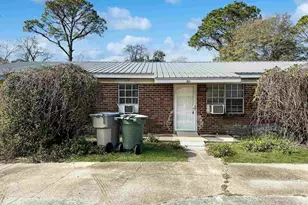 923 Bremen Ave, Pensacola, FL 32502 - Photo 13