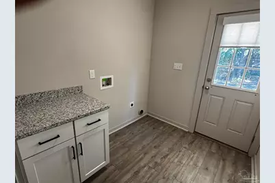 102 S G St, Pensacola, FL 32502 - Photo 13