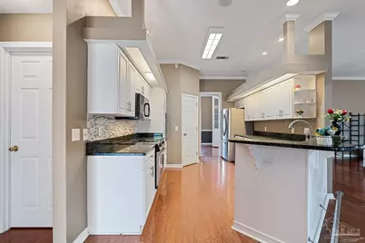 3377 Crestview Ln, Gulf Breeze, FL 32563 - Photo 15