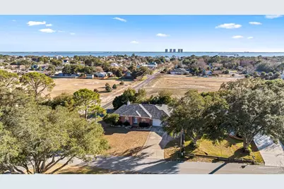 3377 Crestview Ln, Gulf Breeze, FL 32563 - Photo 1