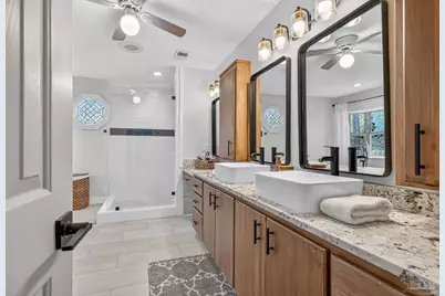 4596 Bayside Dr, Milton, FL 32583 - Photo 37