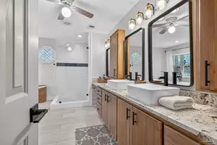 4596 Bayside Dr, Milton, FL 32583 - Photo 37