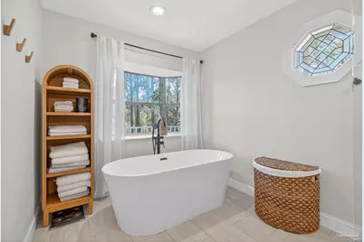 4596 Bayside Dr, Milton, FL 32583 - Photo 39