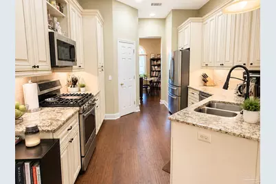 5089 Pine Hollow Dr, Pensacola, FL 32505 - Photo 9