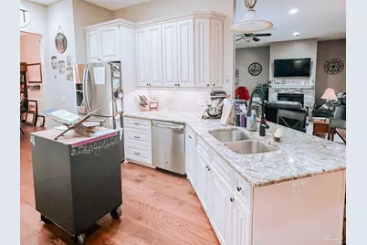 5089 Pine Hollow Dr, Pensacola, FL 32505 - Photo 7