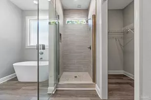 8425 Tippin Ave, Pensacola, FL 32504 - Photo 9