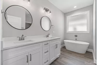 8425 Tippin Ave, Pensacola, FL 32504 - Photo 9