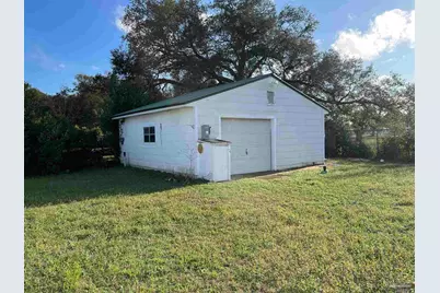 803 Rue Max St, Pensacola, FL 32507 - Photo 9