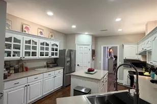 4151 Castle Gate Dr, Pace, FL 32571 - Photo 5