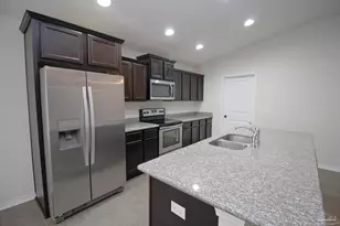 5621 Peach Dr, Pace, FL 32571 - Photo 7