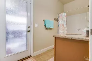 7457 Deck Ln, Pensacola, FL 32526 - Photo 37