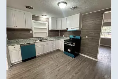 923 S Madison Dr, Pensacola, FL 32505 - Photo 7