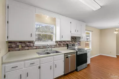 524 Greenberry Dr, Cantonment, FL 32533 - Photo 13