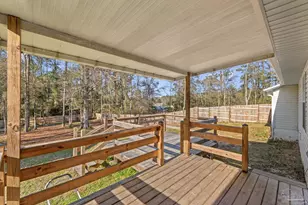 524 Greenberry Dr, Cantonment, FL 32533 - Photo 3