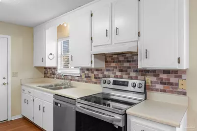 524 Greenberry Dr, Cantonment, FL 32533 - Photo 13