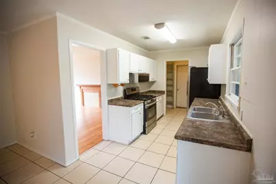 3570 Rothschild Dr, Pensacola, FL 32503 - Photo 9