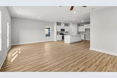 5619 Clarity St, Milton, FL 32570 - Photo 9