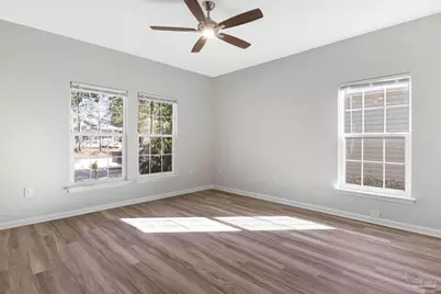 1105 W Gonzales St, Pensacola, FL 32501 - Photo 13