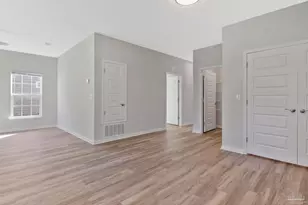 1105 W Gonzales St, Pensacola, FL 32501 - Photo 17