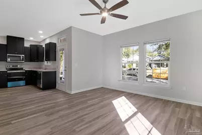 1105 W Gonzales St, Pensacola, FL 32501 - Photo 15