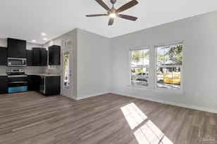 1105 W Gonzales St, Pensacola, FL 32501 - Photo 15