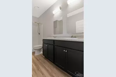 1105 W Gonzales St, Pensacola, FL 32501 - Photo 9