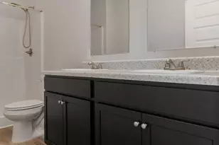 1105 W Gonzales St, Pensacola, FL 32501 - Photo 9