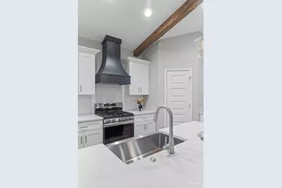 8322 Vickie St, Pensacola, FL 32514 - Photo 9