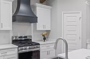 8322 Vickie St, Pensacola, FL 32514 - Photo 9