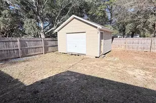 4252 Castille Ave, Milton, FL 32571 - Photo 15