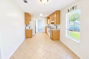 4252 Castille Ave, Milton, FL 32571 - Photo 5