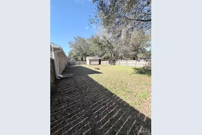 4252 Castille Ave, Milton, FL 32571 - Photo 17