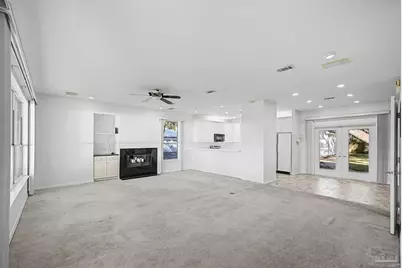 1157 N Bayshore Dr, Valparaiso, FL 32580 - Photo 11