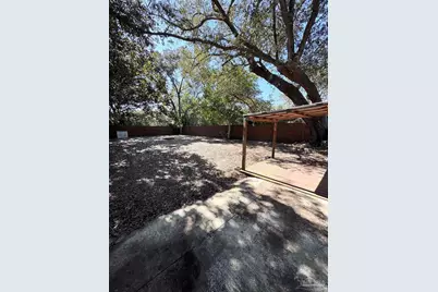 1010 Hawthorn Dr, Pensacola, FL 32507 - Photo 19