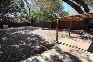 1010 Hawthorn Dr, Pensacola, FL 32507 - Photo 19