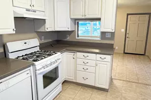 1010 Hawthorn Dr, Pensacola, FL 32507 - Photo 7