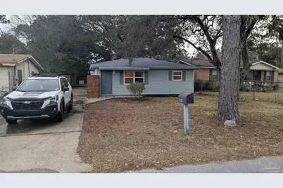 1010 Hawthorn Dr, Pensacola, FL 32507 - Photo 1