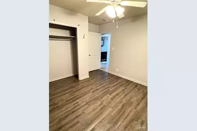 1010 Hawthorn Dr, Pensacola, FL 32507 - Photo 9
