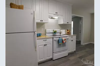 5827 Princeton Dr, Pensacola, FL 32526 - Photo 3