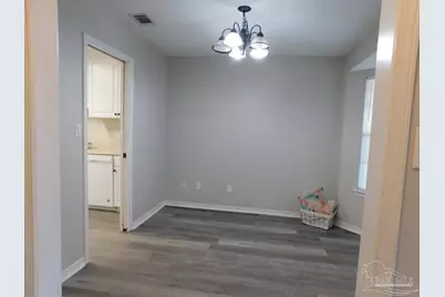 5827 Princeton Dr, Pensacola, FL 32526 - Photo 7