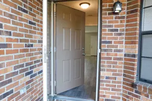 5827 Princeton Dr, Pensacola, FL 32526 - Photo 5