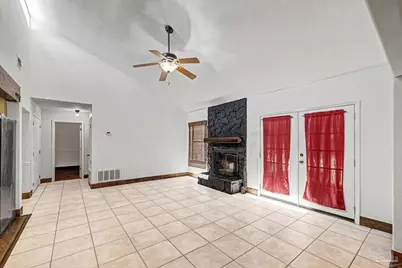 101 Thurston Pl, Crestview, FL 32536 - Photo 9