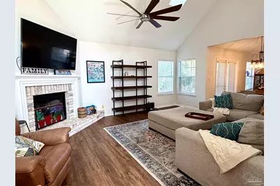 3110 Leesburg Sq, Pensacola, FL 32504 - Photo 7